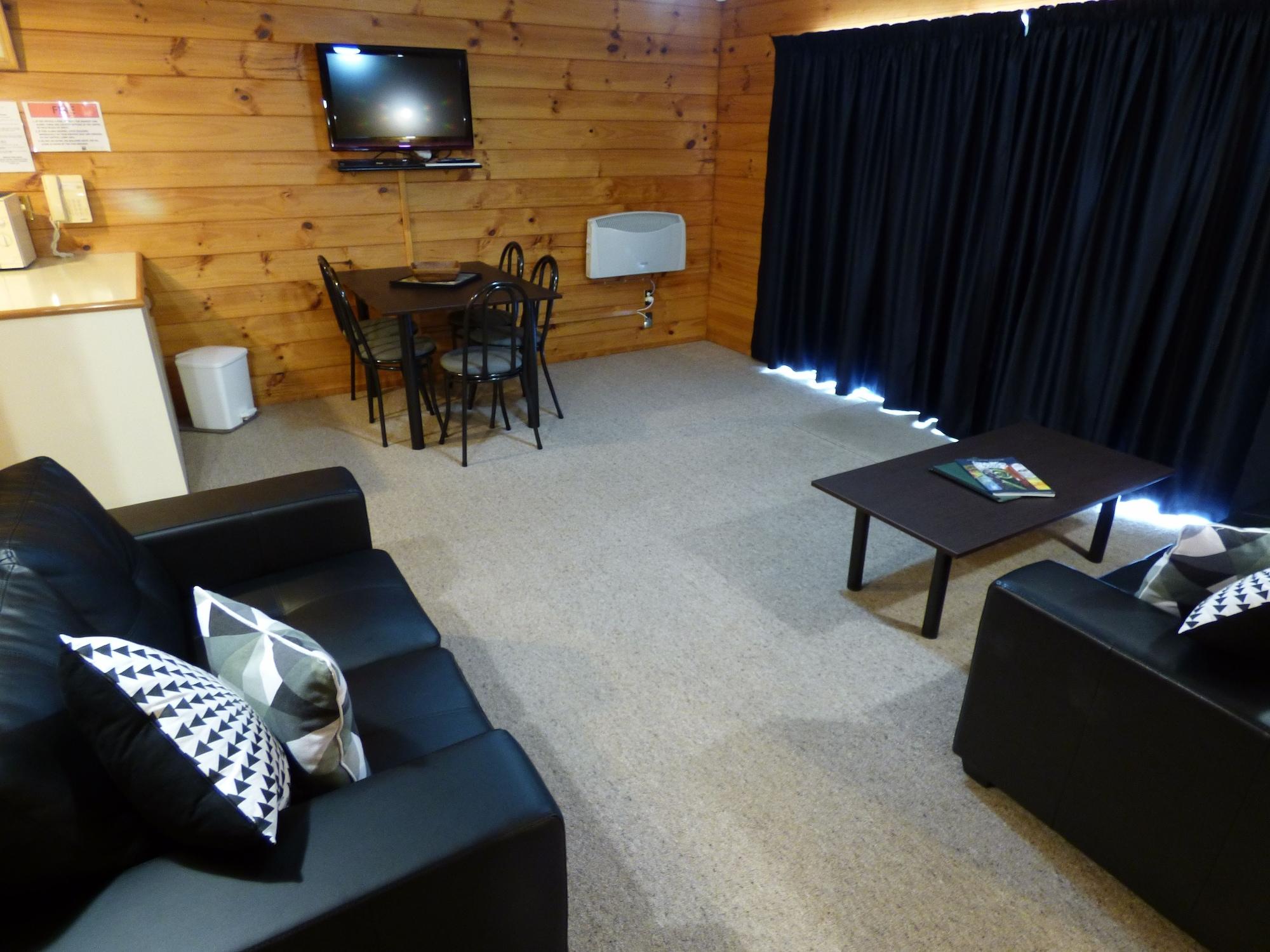 Cedarwood Lakeside Motel & Conference Venue Rotorua Exterior foto